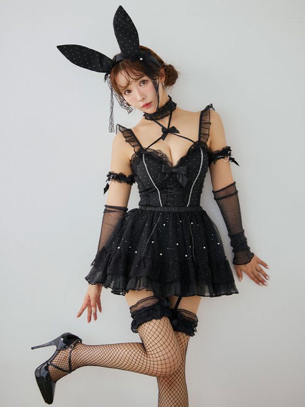 モデル：三上悠亜 身長：159cm　着用サイズ：Sサイズ