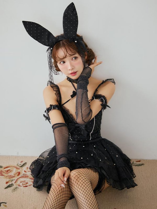 モデル：三上悠亜 身長：159cm　着用サイズ：Sサイズ