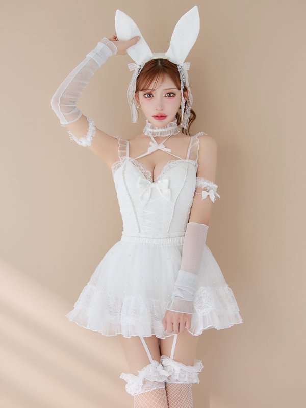 モデル：明日花キララ 　身長：162cm 　着用サイズ： Sサイズ