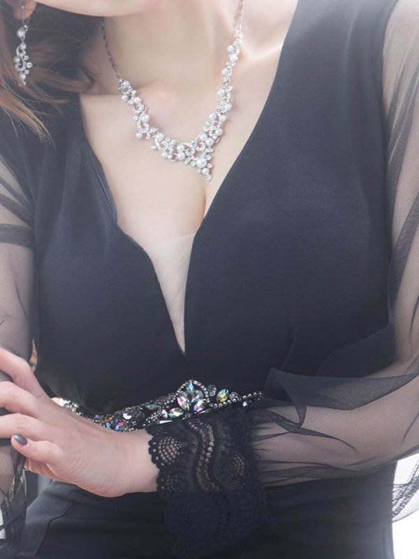 画像4: ワンカラー/シースルー/袖あり/谷間見せ/ビジュー/タイト/ミニドレス/キャバドレス【S-Mサイズ/1カラー】[OF03B]