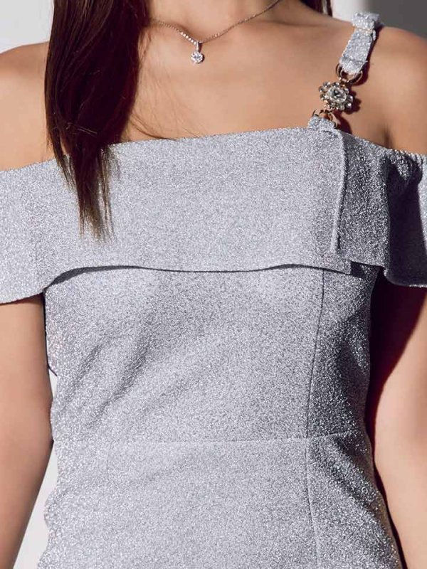 モデル：カレン　身長：153cm　着用サイズ：Sサイズ