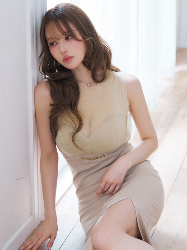 モデル：ゆめ　身長：160cm　着用サイズ：Sサイズ