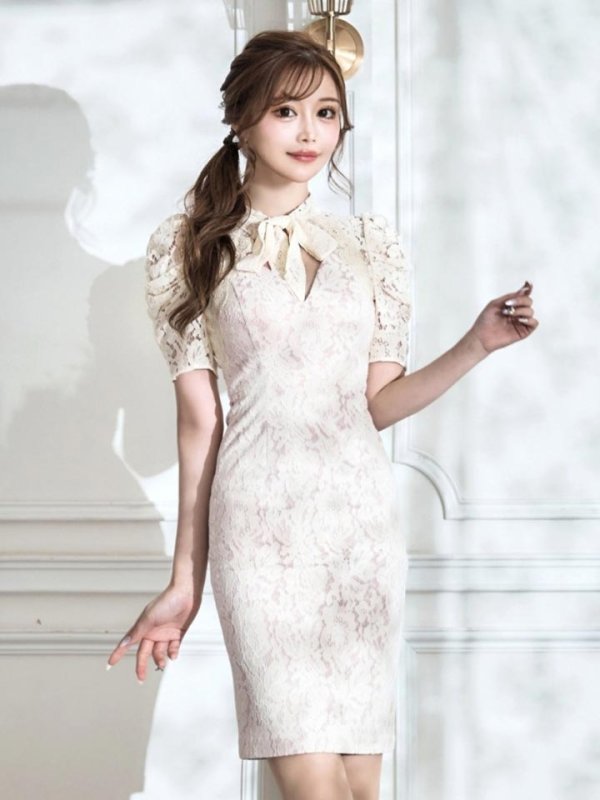 モデル：桜伊みやこ　身長：168cm　着用サイズ：Sサイズ