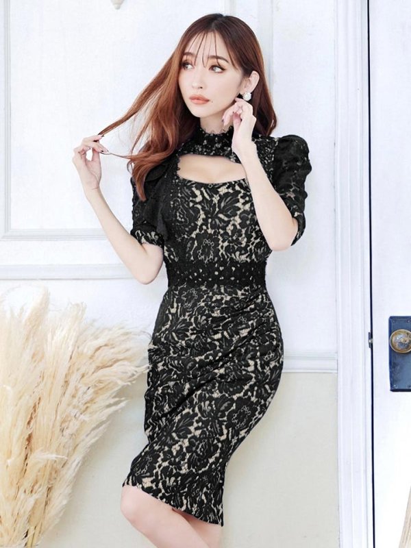 モデル：杉山佳那恵　身長：159cm　着用サイズ：Sサイズ