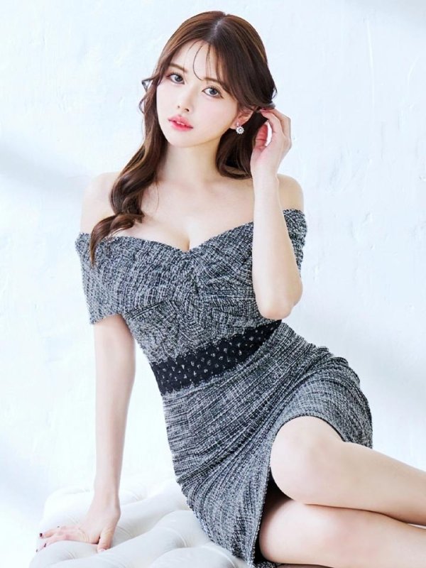 モデル：ゆめ　身長：160cm　着用サイズ：Sサイズ