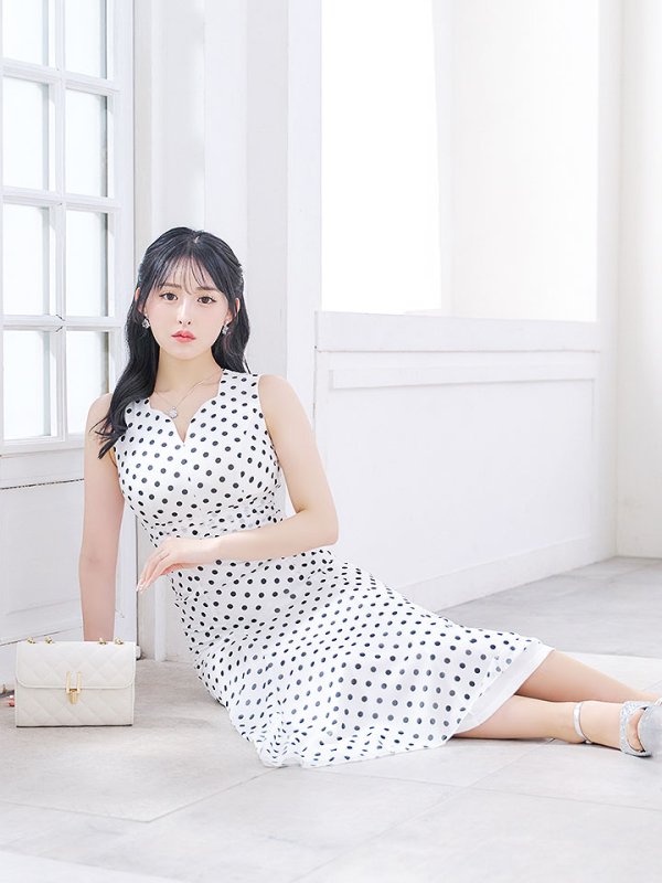 画像9: 水玉ワンピースドレス/フレアー/ノースリーブ/谷間見せ/背中隠し/ミディアムドレス/キャバドレス【S-Lサイズ/2カラー】[OF03B] 【IM】