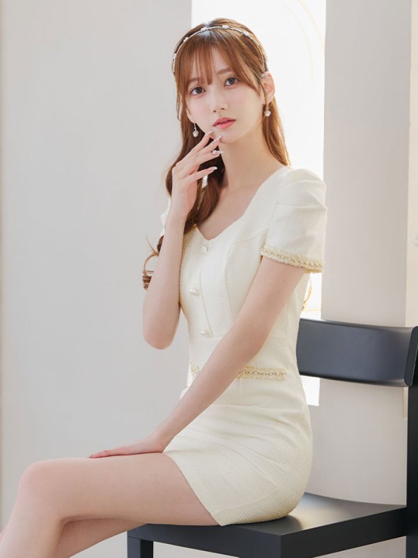 モデル：あすか　身長：170cm　着用サイズ：Sサイズ