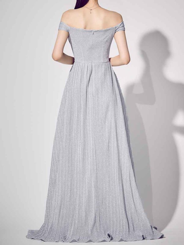 モデル:まおちゃる 身長:156cm 着用サイズ:Sサイズ