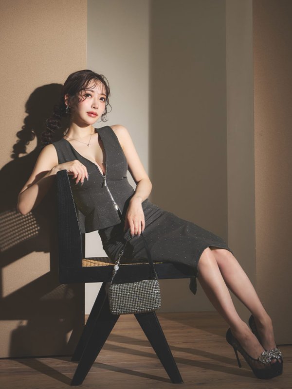 モデル：朝陽凪　身長：156cm　着用サイズ：Sサイズ