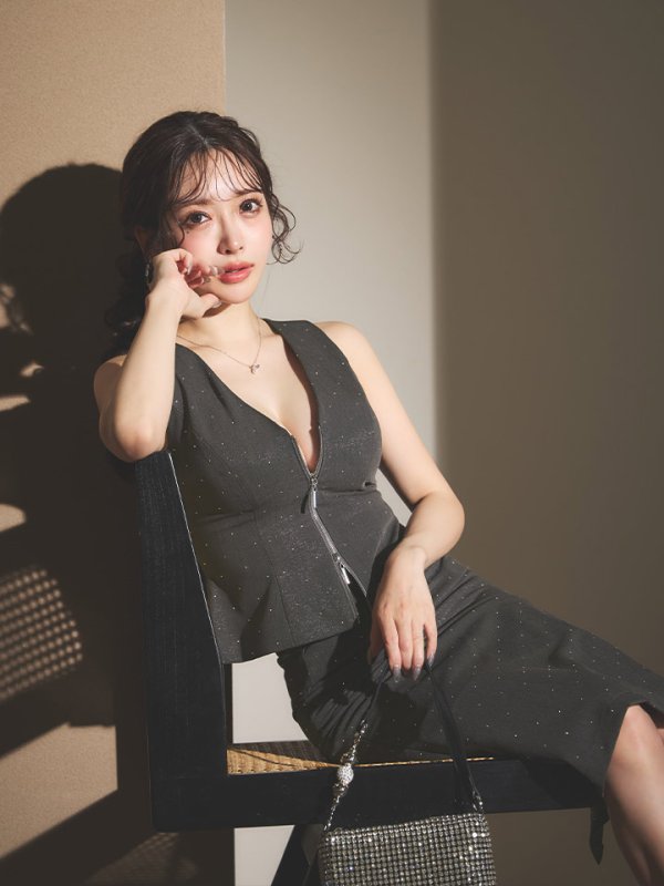 モデル：朝陽凪　身長：156cm　着用サイズ：Sサイズ