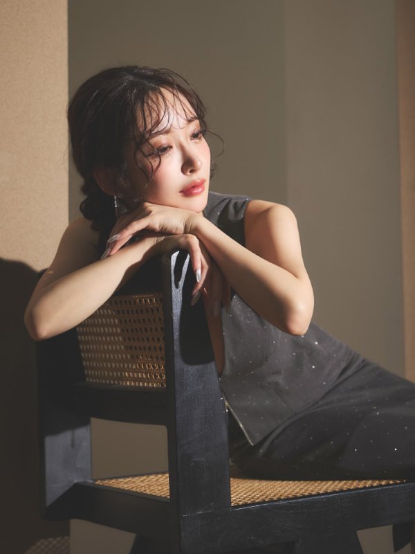 モデル：朝陽凪　身長：156cm　着用サイズ：Sサイズ