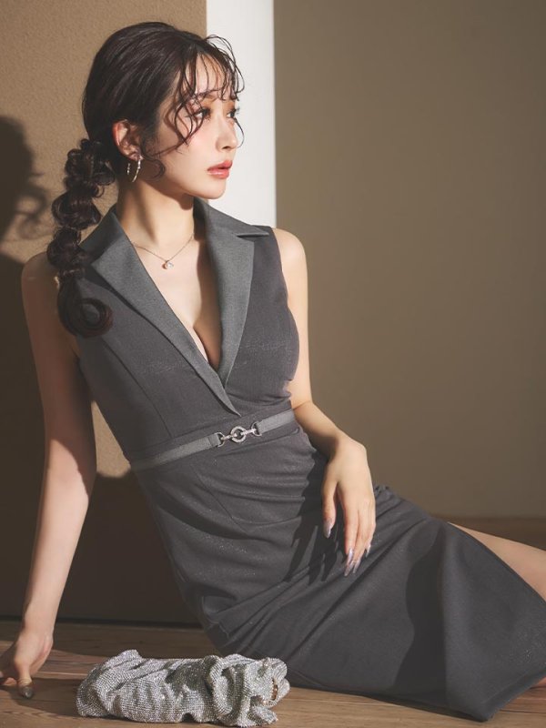 モデル：朝陽凪　身長：156cm　着用サイズ：Sサイズ