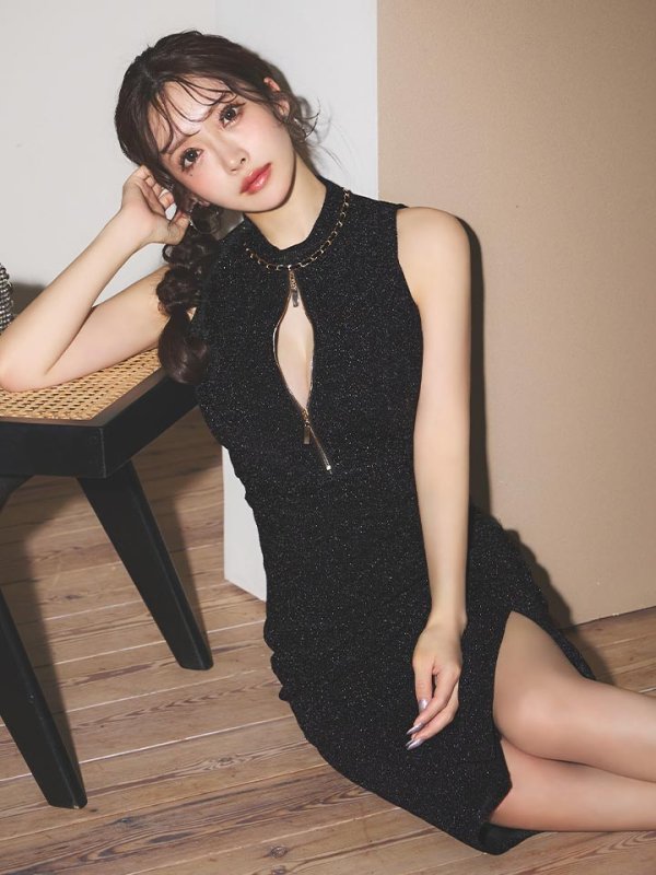 モデル：朝陽凪　身長：156cm　着用サイズ：Sサイズ