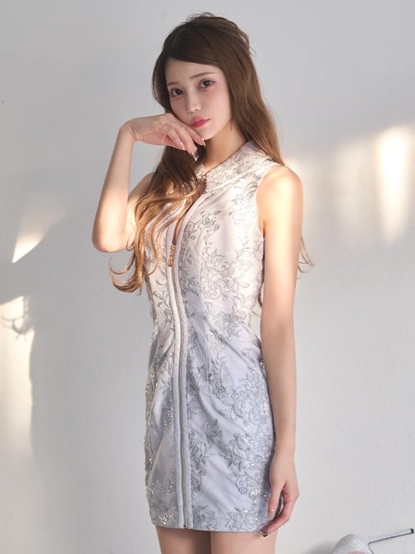 モデル：るりぴ　身長：165cm　着用サイズ：Sサイズ