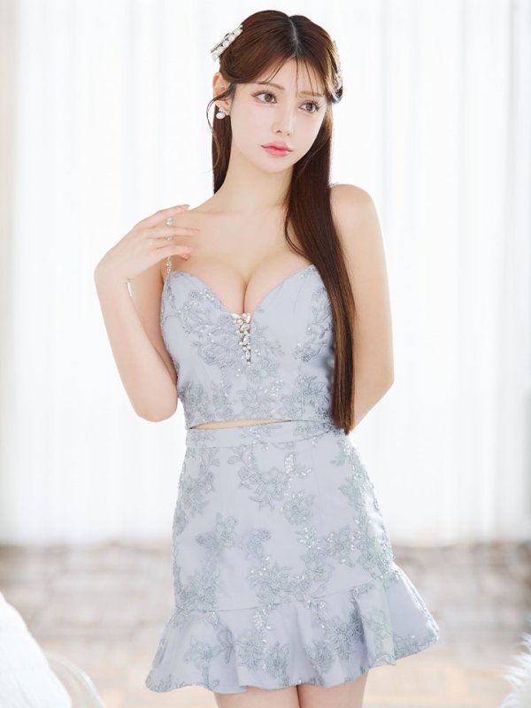 モデル:ももか 身長:156cm 着用サイズ:Sサイズ