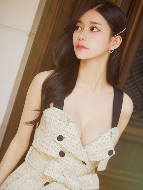 モデル：ゆりお　身長：165cm　着用サイズ：Sサイズ