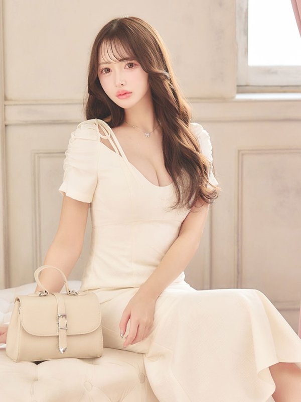 モデル：りな　身長：160cm　着用サイズ：Sサイズ