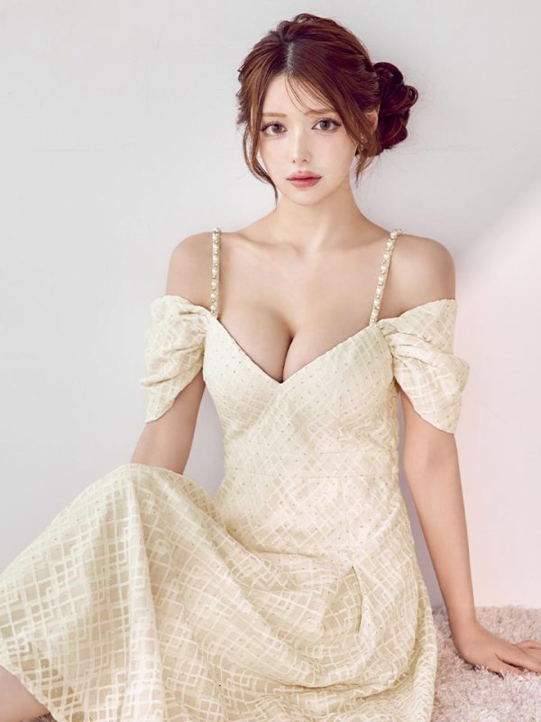 モデル:ももか 身長:156cm 着用サイズ:Sサイズ