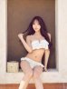 ホワイト　モデル：三上悠亜　身長：159cm　着用サイズ：Sサイズ
