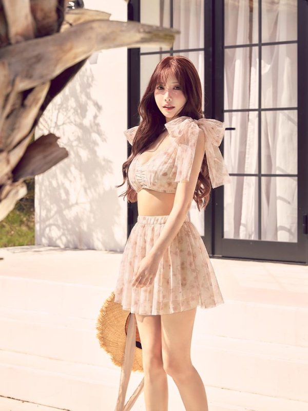 モデル：三上悠亜　身長：159cm　着用サイズ：Sサイズ