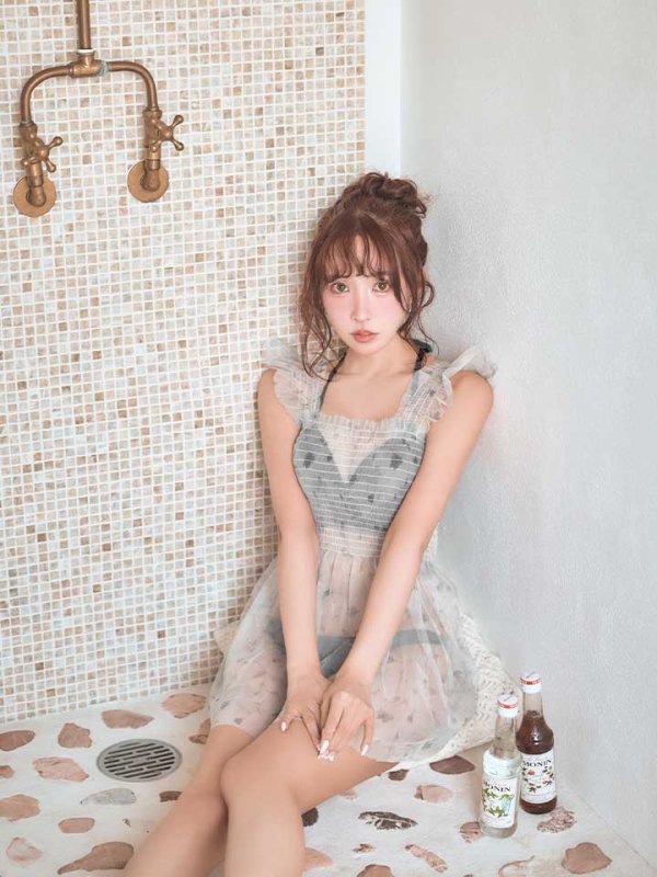 ブラック　モデル:三上悠亜 身長:159cm 着用サイズ:Sサイズ