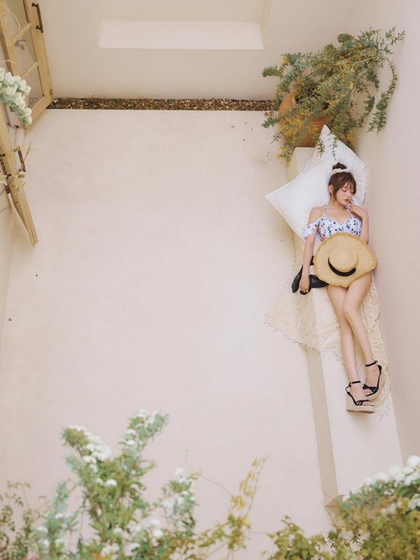 ブルー　モデル：吉木千沙都（ちぃぽぽ）　身長：158cm　着用サイズ：Sサイズ