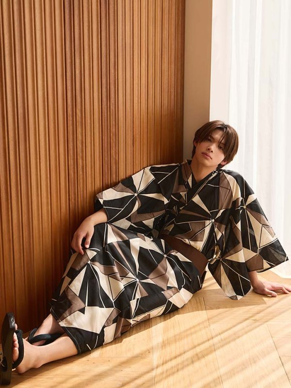 モデル：今井暖大　身長：173cm　着用サイズ：Lサイズ