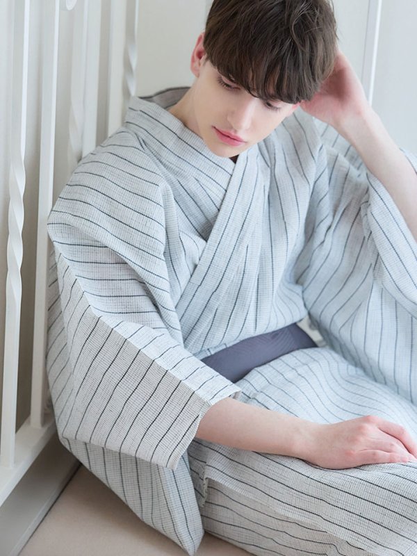画像1: 【即日発送】【メンズ浴衣】清涼感あふれるしじら織ストライプ紳士浴衣【浴衣３点セット 浴衣/帯/下駄】（OBI-MS-001-ok-3-GY）[YMT]