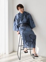 【即日発送】【メンズ浴衣】スモーキーグレー地×筆描き風デザイン浴衣【浴衣３点セット 浴衣/帯/下駄】[OF04]