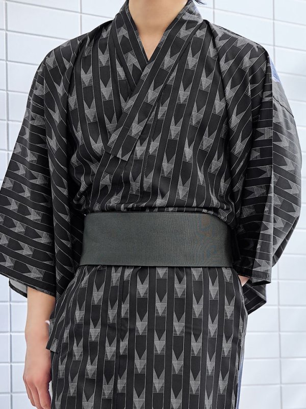 画像14: 【即日発送】【メンズ浴衣】ブラック矢羽線画紳士浴衣 【浴衣３点セット 浴衣/帯/下駄】[YMT]