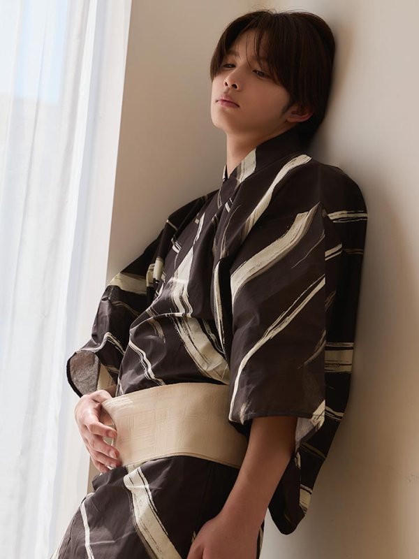 モデル：今井暖大　身長：173cm　着用サイズ：Lサイズ