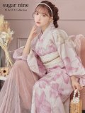 【即日発送！】【浴衣】  大人スウィート/ピンク地x百合浴衣  OBI-siwa-200-kj-13-OW / HIMO-900-yn-8-P / YA-1079-kj-7-W / HEKO-800-sb-4-P / GETA-02-ok-5-P  [YMT]