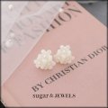 【アクセサリー：ピアス】パールフラワーホワイトピアス【Fサイズ/1カラー】[OF02]