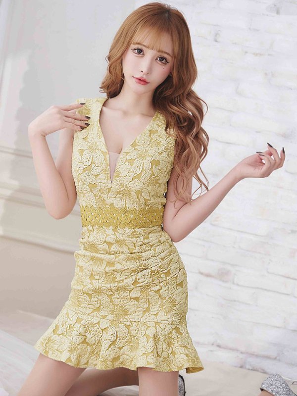 モデル：真優川咲　身長：159cm　着用サイズ：Sサイズ