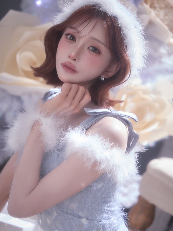 モデル：明日花キララ　身長：162cm 着用サイズ：Sサイズ