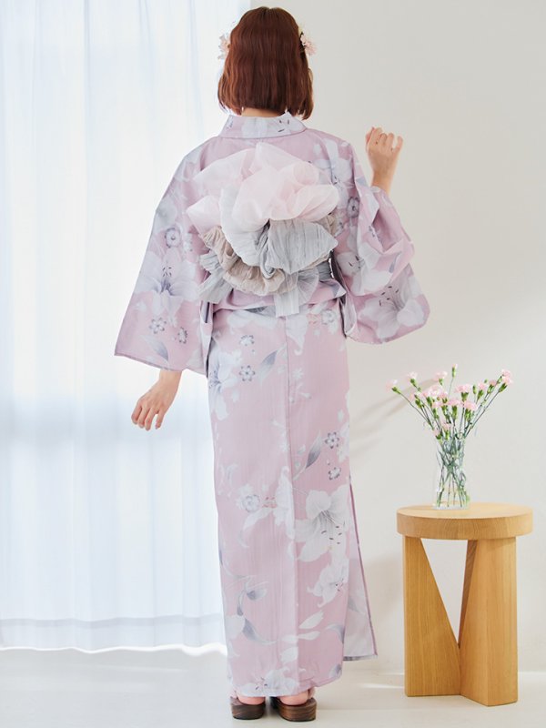 モデル:明日花キララ 身長:162cm 着用サイズ:Fサイズ