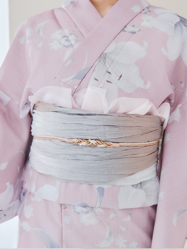 モデル:明日花キララ 身長:162cm 着用サイズ:Fサイズ