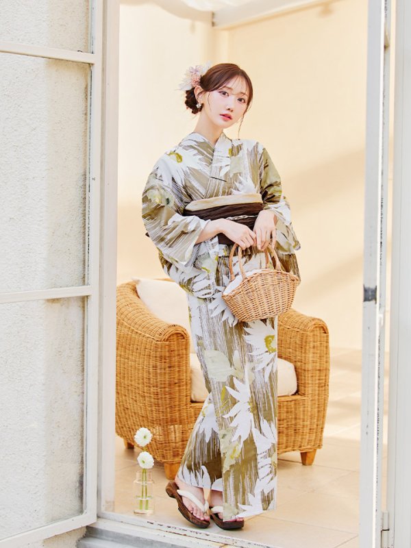 モデル:菅野結以 身長:163cm 着用サイズ:Fサイズ