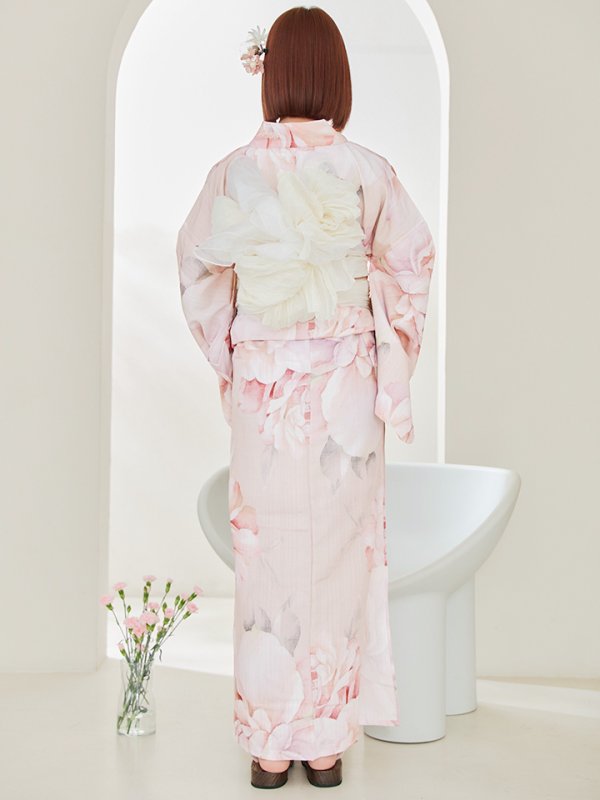 モデル：明日花キララ　身長：162cm　着用サイズ：Fサイズ