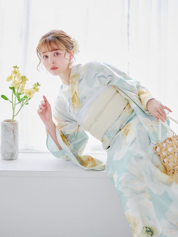 モデル:加藤ナナ 身長160cm 着用サイズ:Fサイズ