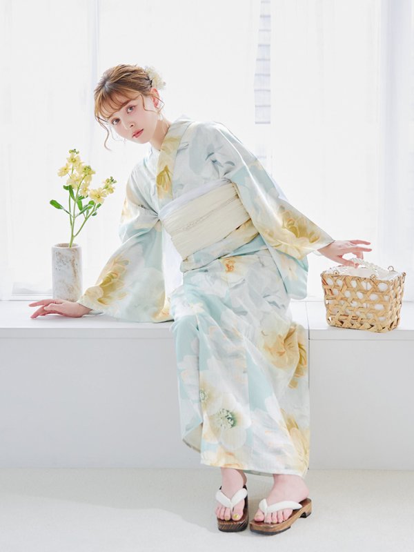モデル:加藤ナナ 身長160cm 着用サイズ:Fサイズ