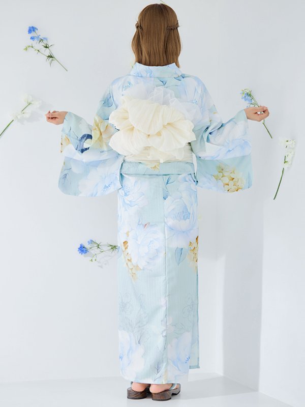 モデル:三上悠亜 身長:158cm 着用サイズ:Fサイズ