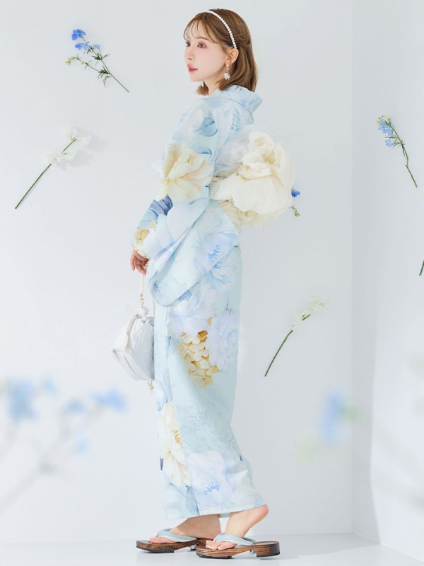 モデル:三上悠亜 身長:158cm 着用サイズ:Fサイズ