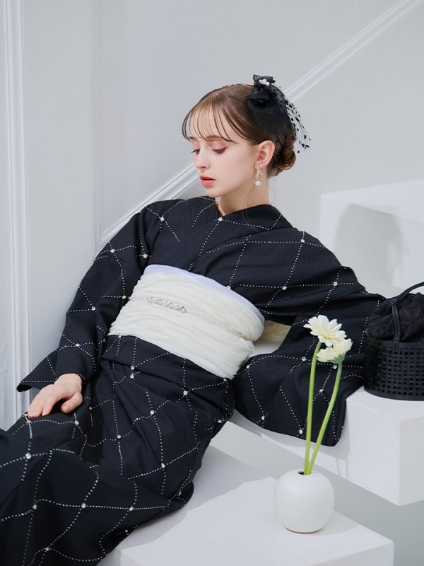 モデル：KATE　身長169cm　着用サイズ：Fサイズ