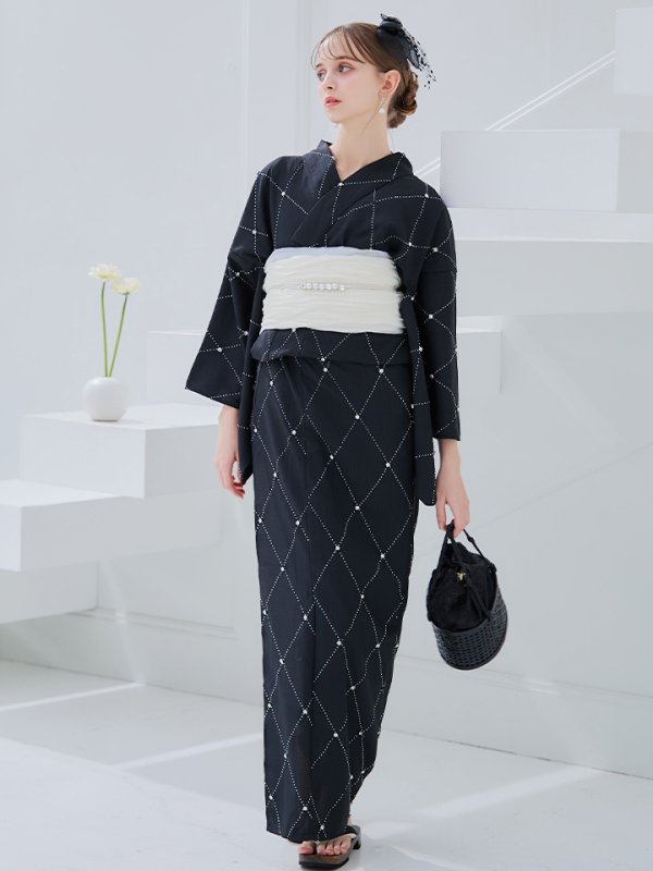 モデル：KATE　身長169cm　着用サイズ：Fサイズ