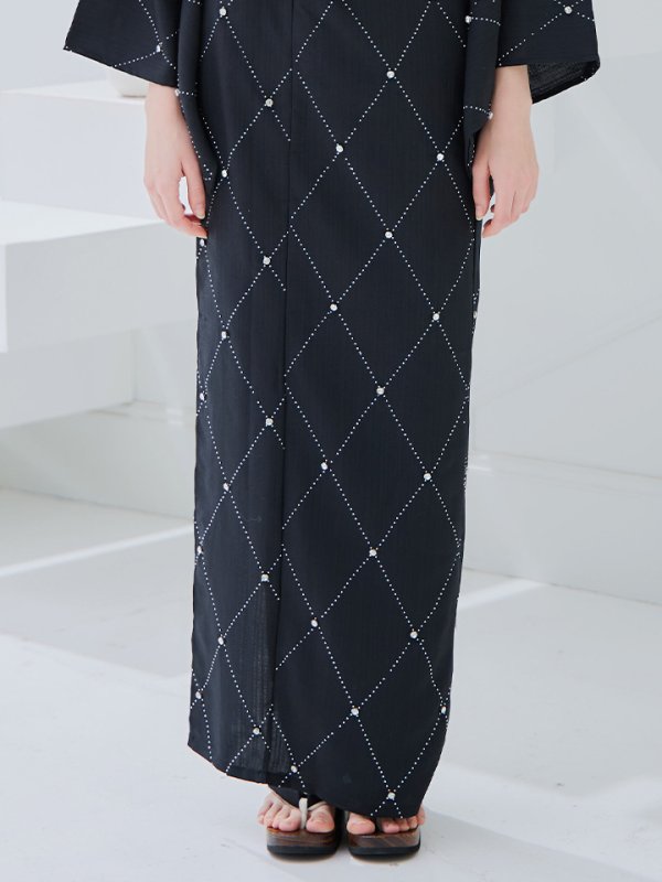 モデル：KATE　身長169cm　着用サイズ：Fサイズ