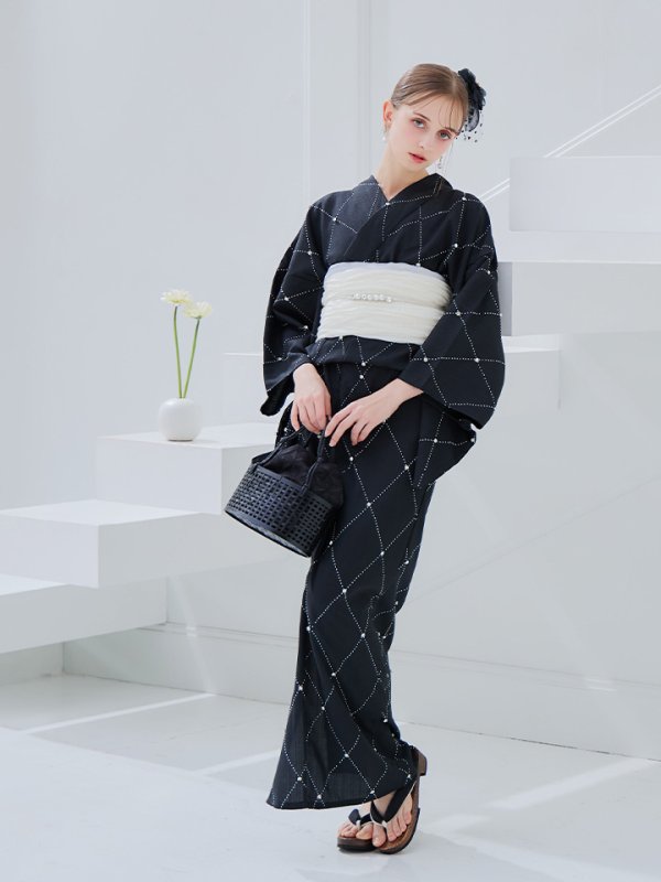 モデル：KATE　身長169cm　着用サイズ：Fサイズ