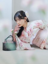 水彩ピンク牡丹柄浴衣  【浴衣３点セット 浴衣/帯/下駄】OBI-siwa-204-wk-14-DusP / HIMO-900-yn-8-P / HEKO-800-sb-5-W / YA-1075-kn-IV / GETA-01-kj-7-P/ [YMT]