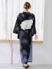 画像17: 【ノベルティ対象】線画フラワー紺地浴衣【浴衣３点セット 浴衣/帯/下駄】 OBI-hira-100-ok-15-WxW / HIMO-900-yn-1-B / YA-1072-kn-B / GETA-01-kj-1-B/ [y/OF01]