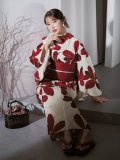 紅花舞う白地浴衣 OBI-hira-100-ok-14-RxWR / HIMO-900-yn-5-IV / YA-1026-kn-R / GETA-01-kj-8-R/ [YMT]